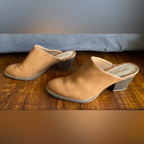 Old Navy Cognac Faux Leather Pointed Toe Mule Clogs - Picture 2 of 7